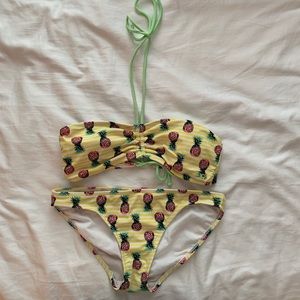 Bathing suit — bikini